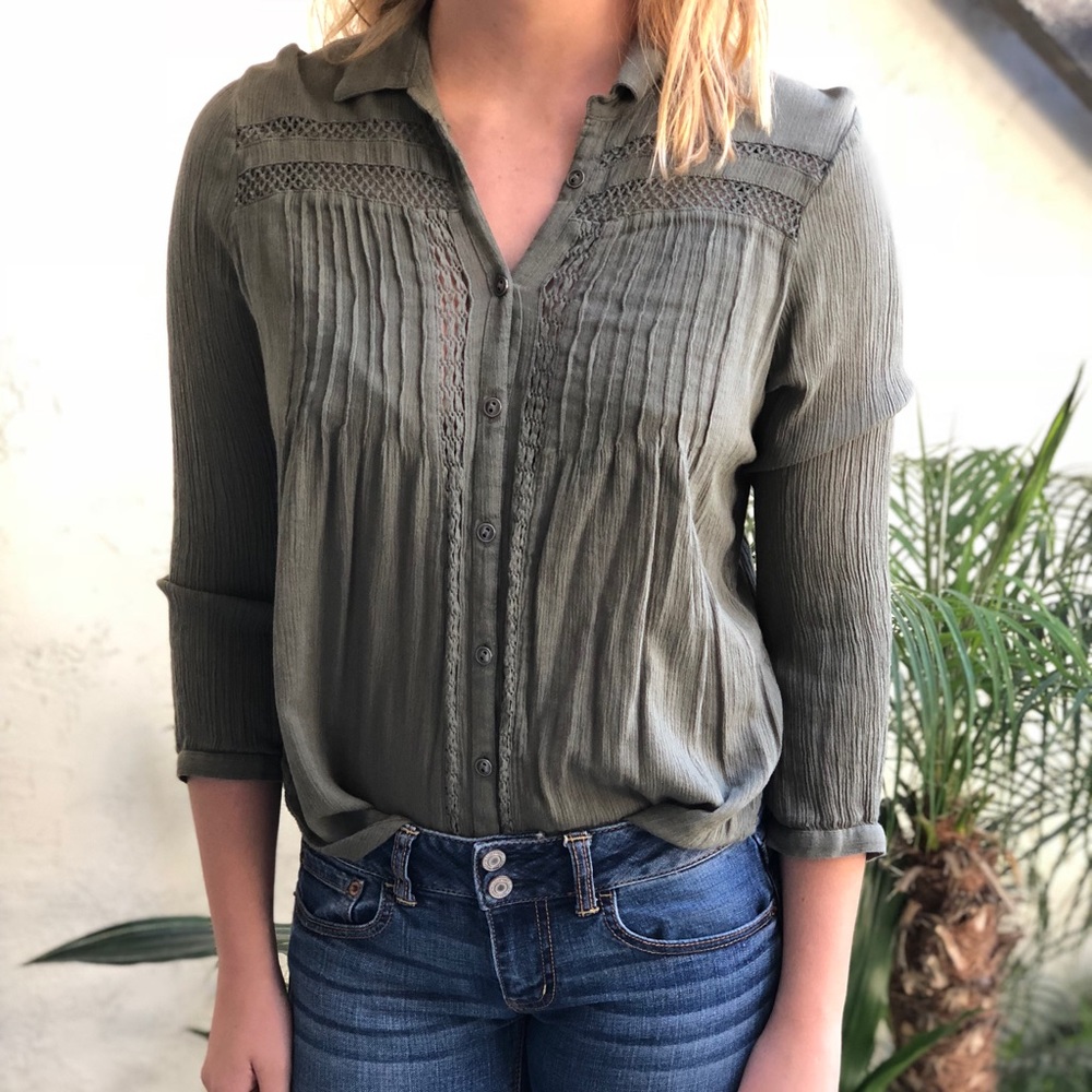 Green blouse